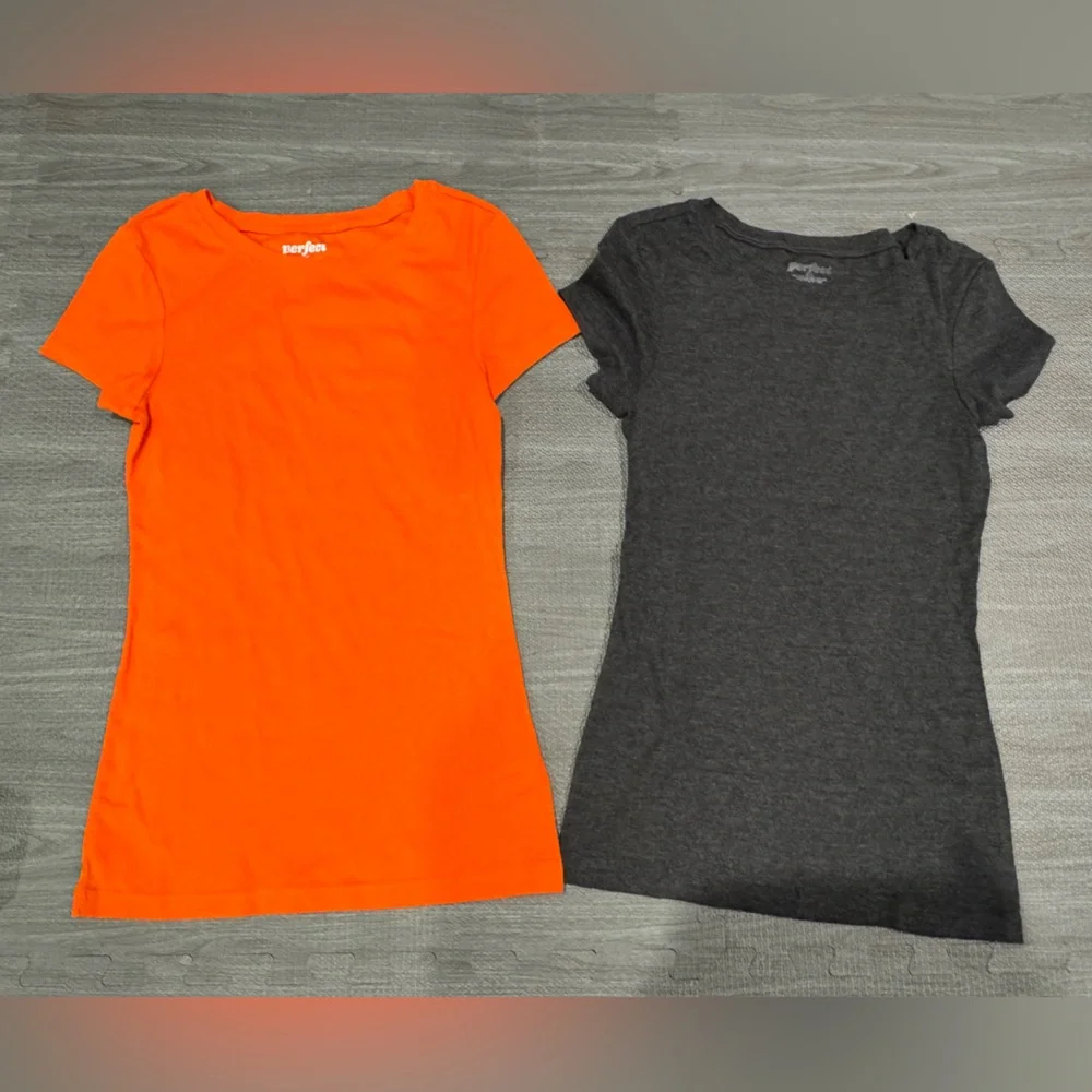 Women’s size S “perfect” old navy bundle - Picture 1 of 2